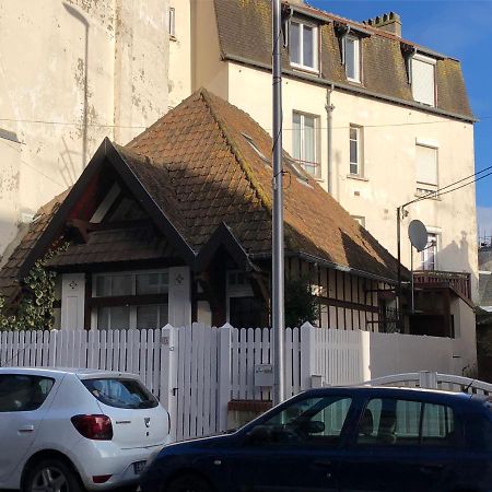 Charmante Maison Coeur De Ville La Gare Des Vacances Deauville Eksteriør billede