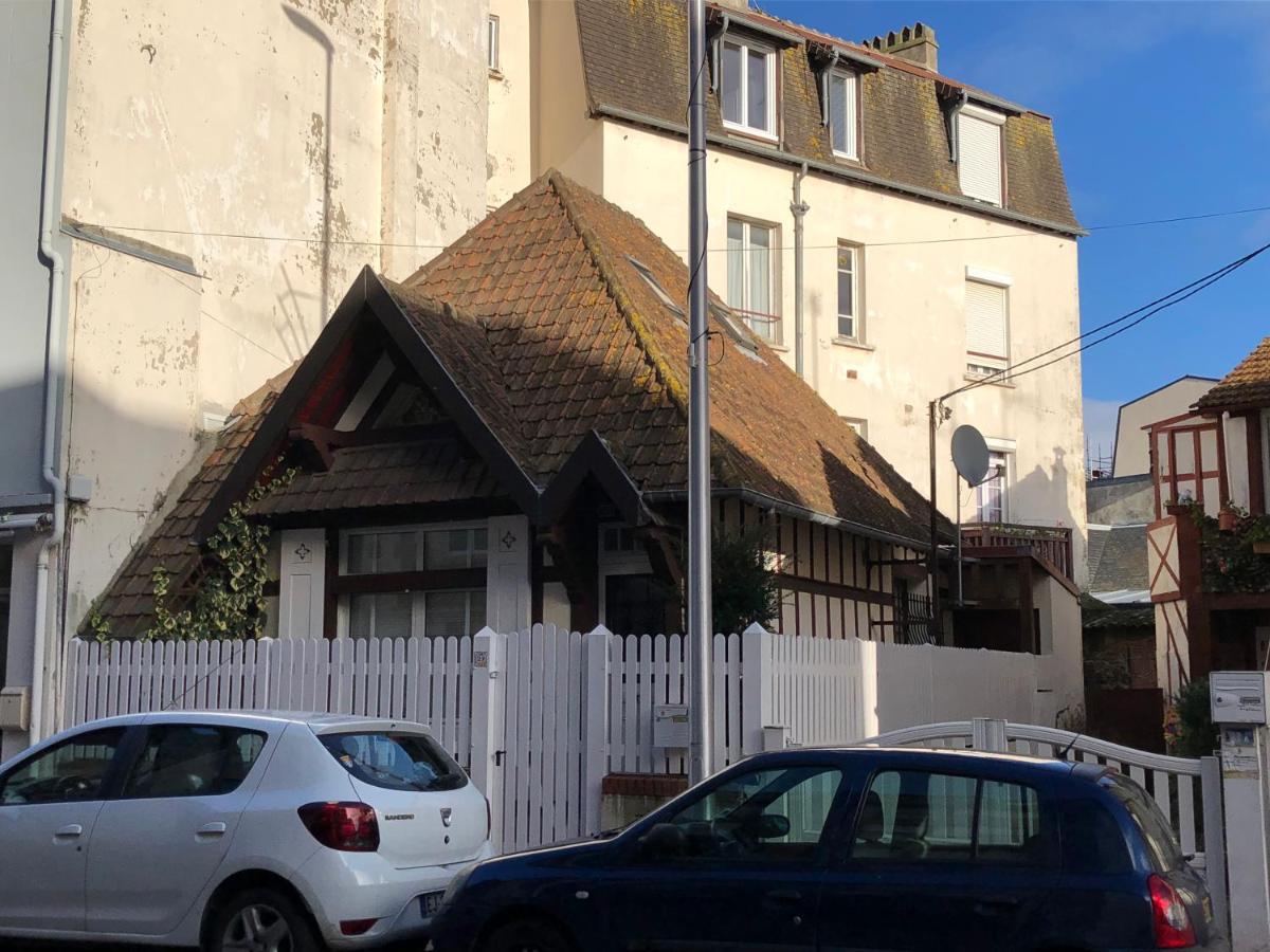 Charmante Maison Coeur De Ville La Gare Des Vacances Deauville Eksteriør billede